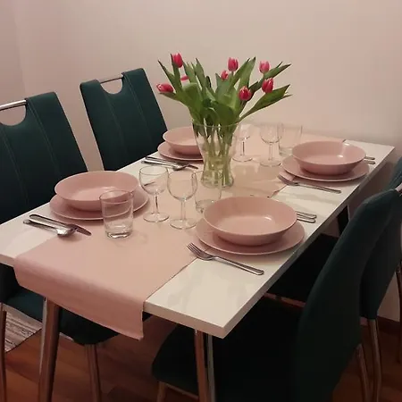 Apartman 8 Oscadnica
